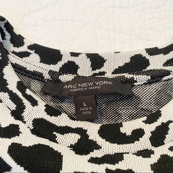 Andrew Marc Leopard Print Button Detail Top - L - Picture 5 of 14